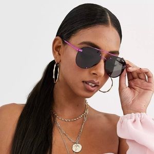 - Quay Rebelle Aviator Sunglasses black /pink